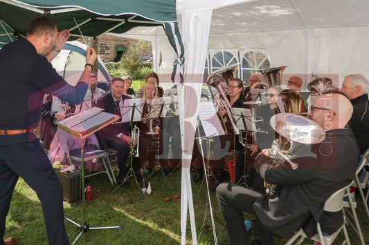 TINTWISTLE GARDENERS SHOW (5).JPG