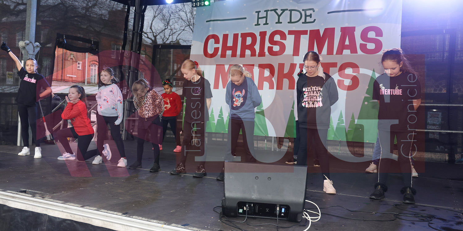 CHRISTMAS IN HYDE 2024 (68).JPG