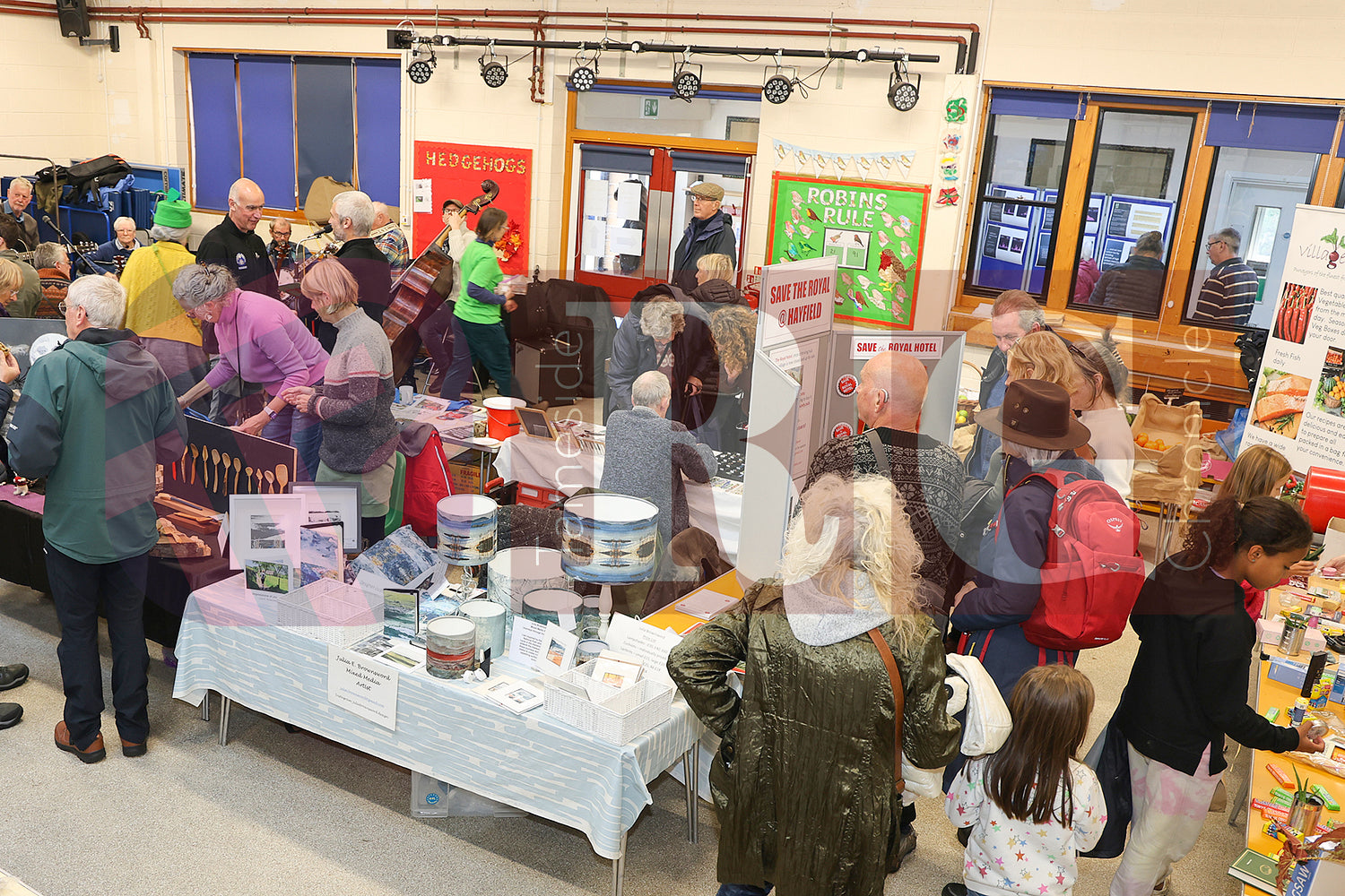 APPLE DAY VILLAGE PRIMARY GLOSSOP (58).JPG