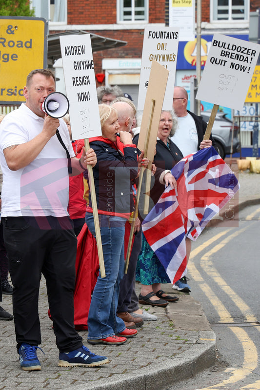 CALLING FOR MP TO GO DENTON 2025 (16).JPG