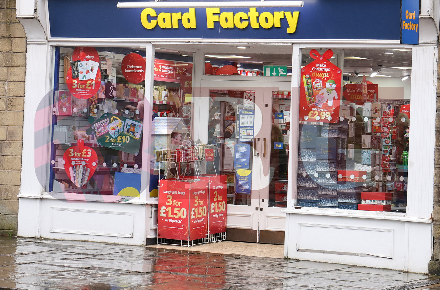 GLOSSOP CHRISTMAS SHOPS 2025 (38).JPG