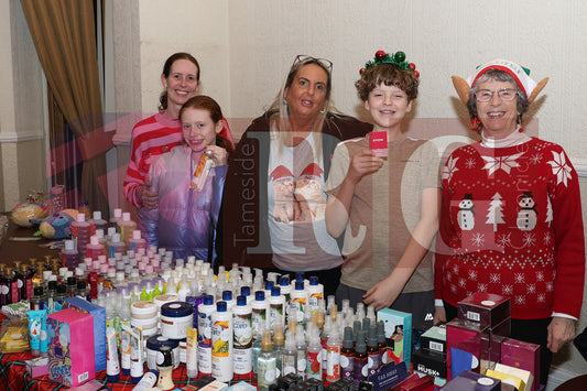 RYECROFT HALL XMAS FAIR (13).JPG