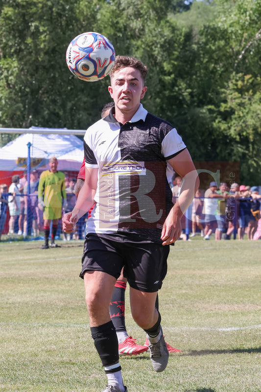 GLOSSOP NORTH EBD V UNITED LEGENDS  (168).jpg