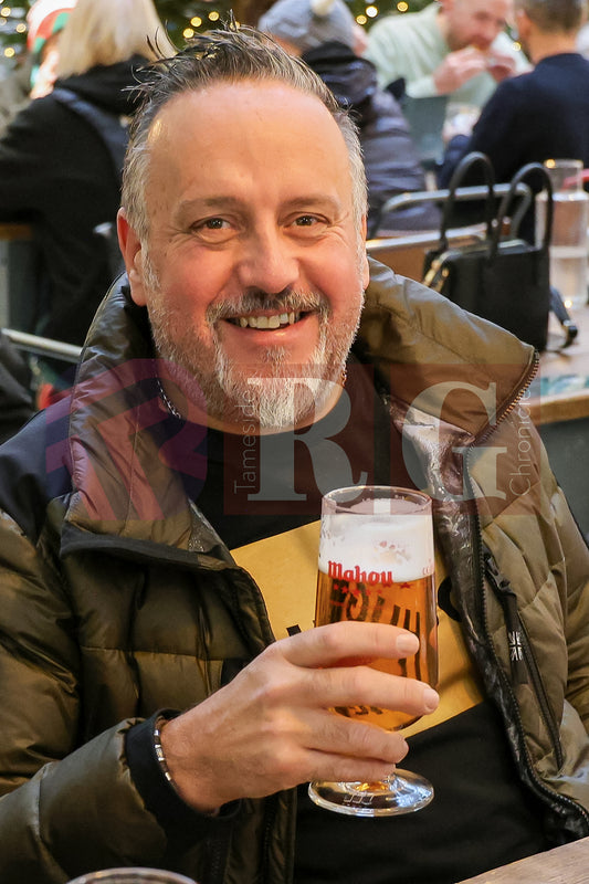GLOSSOP LIGHT SWITCH ON 2025 (19).JPG