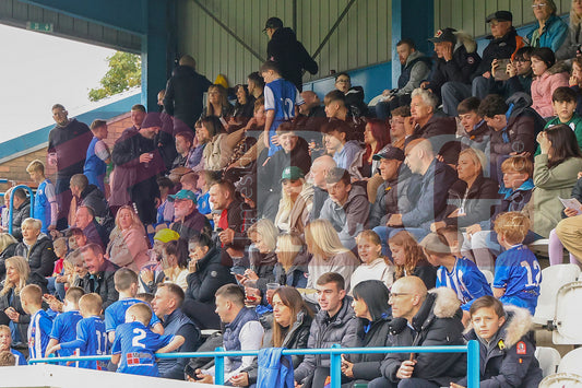 STALYBRIDGE CELTIC LEGENDS V MAN UTD LEGENDS (35).JPG