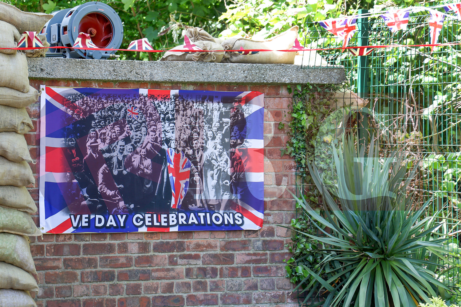RAY VE DAY 2025 DROYLSDEN  (2).JPG