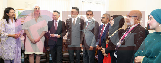 SERVICE OF CONSULS DUKINFIELD TOWN HAL 2025 (24).JPG