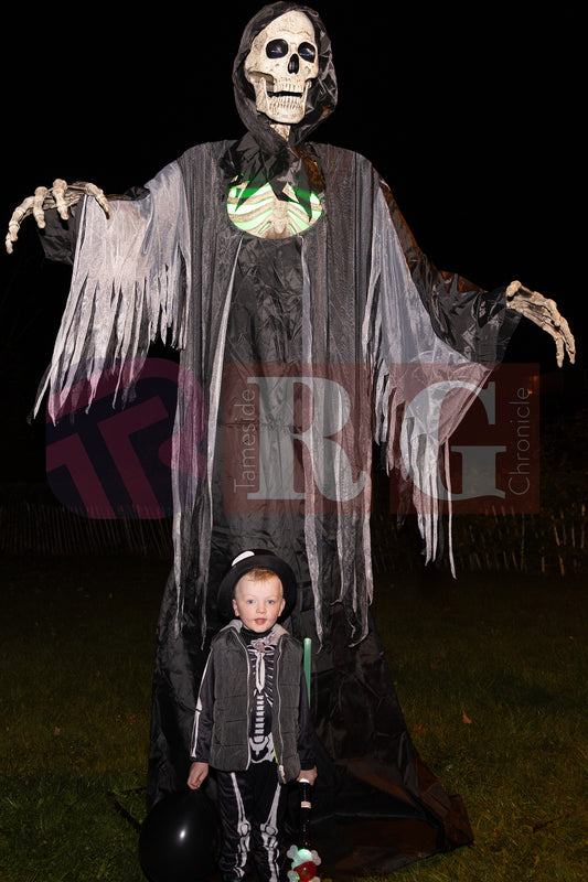 WATERLOO PARK  ASHTON HALLOWEEN  (42).JPG