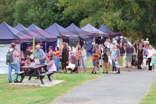 HADFIELD PICNIC IN THE PARK (51).JPG