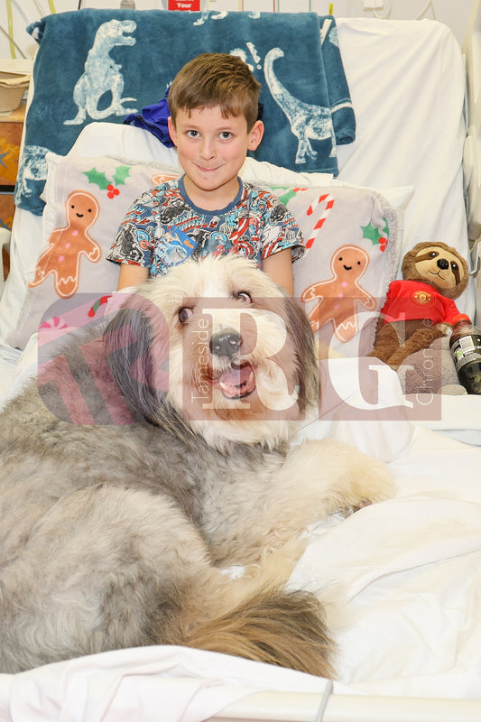 TAMESIDE HOSPITAL CHILDRENS WARD WITH SANTA 2025 (43).JPG