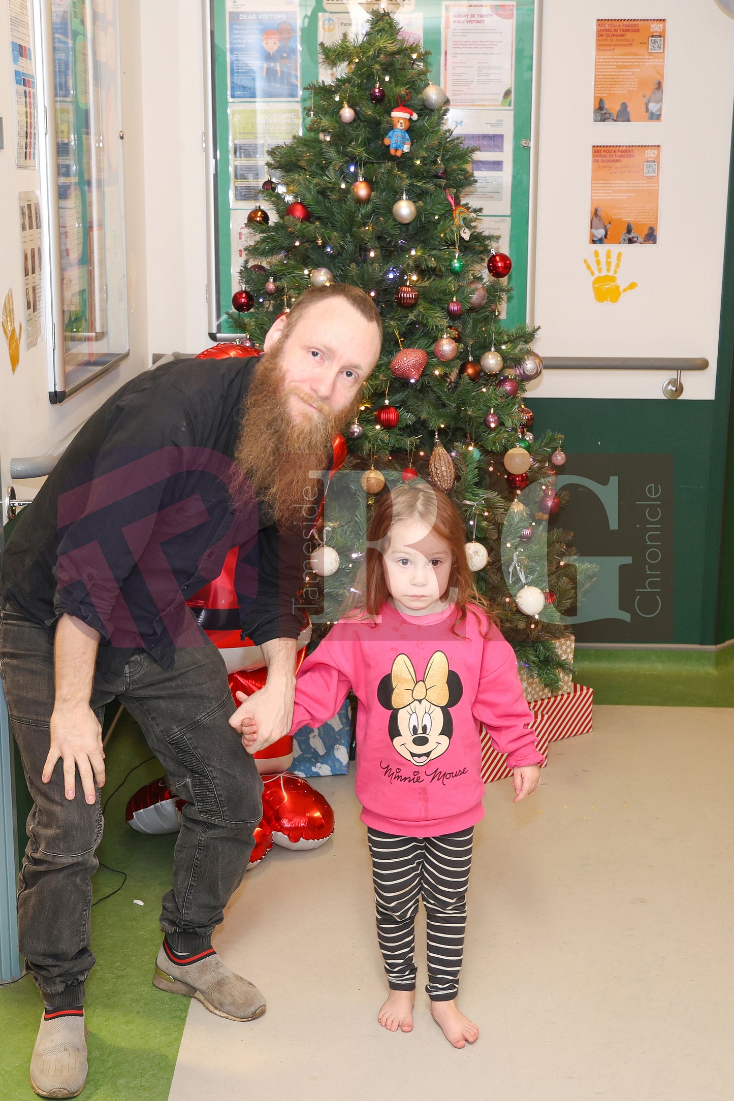 SANTA VISIT TAMESIDE CHILDRENS UNIT 2024 (39).JPG