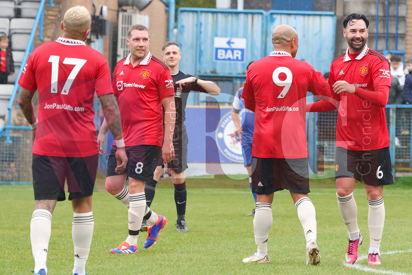 STALYBRIDGE CELTIC LEGENDS V MAN UTD LEGENDS (124).JPG