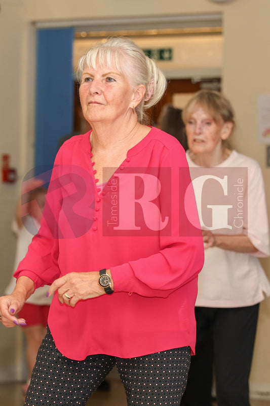 BREAST CANCER  FUNDRAISING GRAFTON CENTRE HYDE (48).JPG