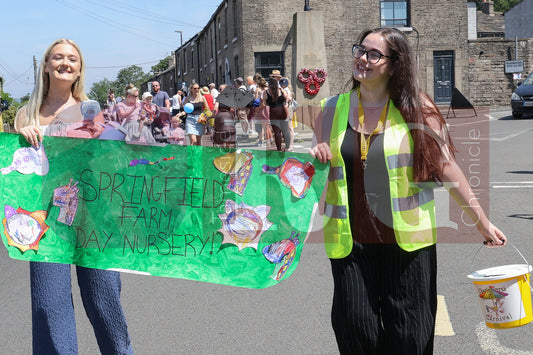 CHARLESWORTH CARNIVAL (9).JPG