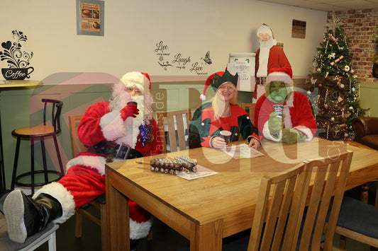 HYDE MARKET HALL XMAS (37).JPG