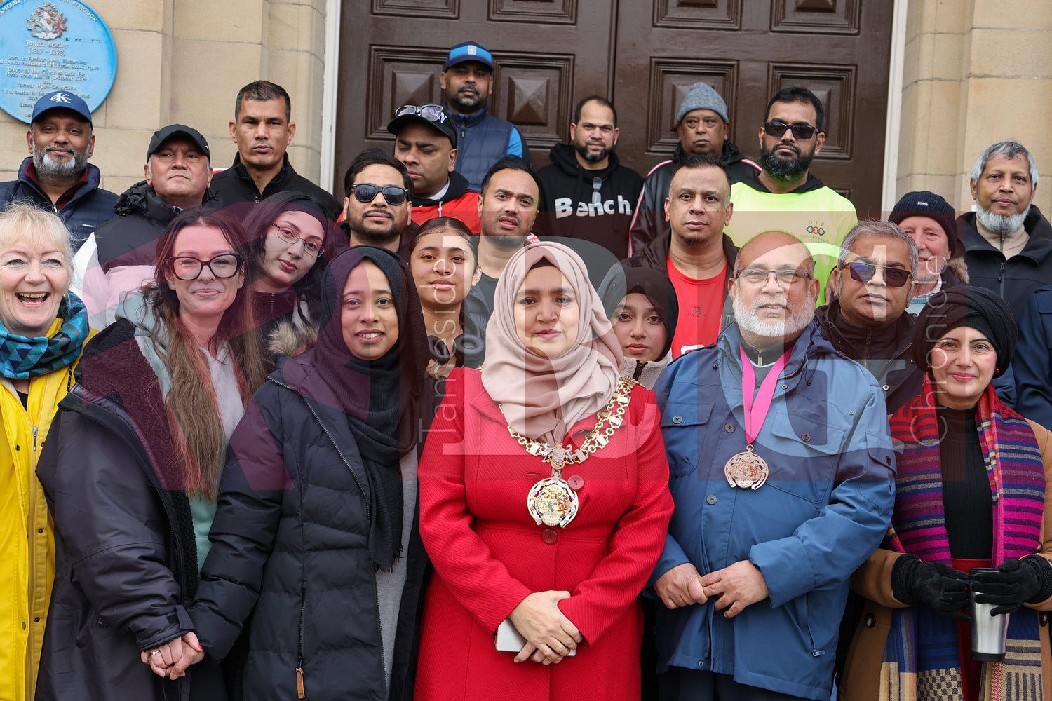 WALK WITH THE MAYOR HYDE TO DUKINFIELD (11).JPG
