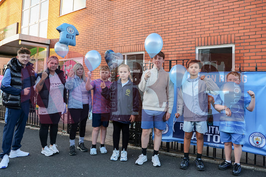 RICKY HATTON ONE MIN SILENCE  (2).JPG