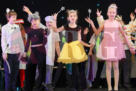 STALYBRIDGE CIVIC HALL SCHOOL PANTOMIME (15).JPG