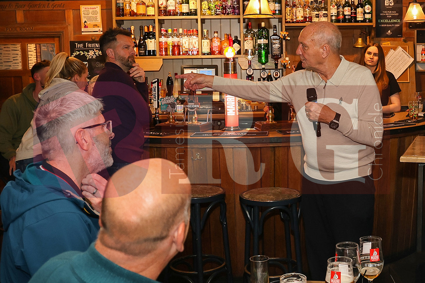 FRIENDSHIP IN GLOSSOP MAN CITY SUPPORTERS CLUB (65).JPG