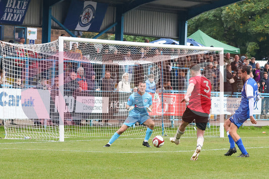 STALYBRIDGE CELTIC LEGENDS V MAN UTD LEGENDS (197).JPG