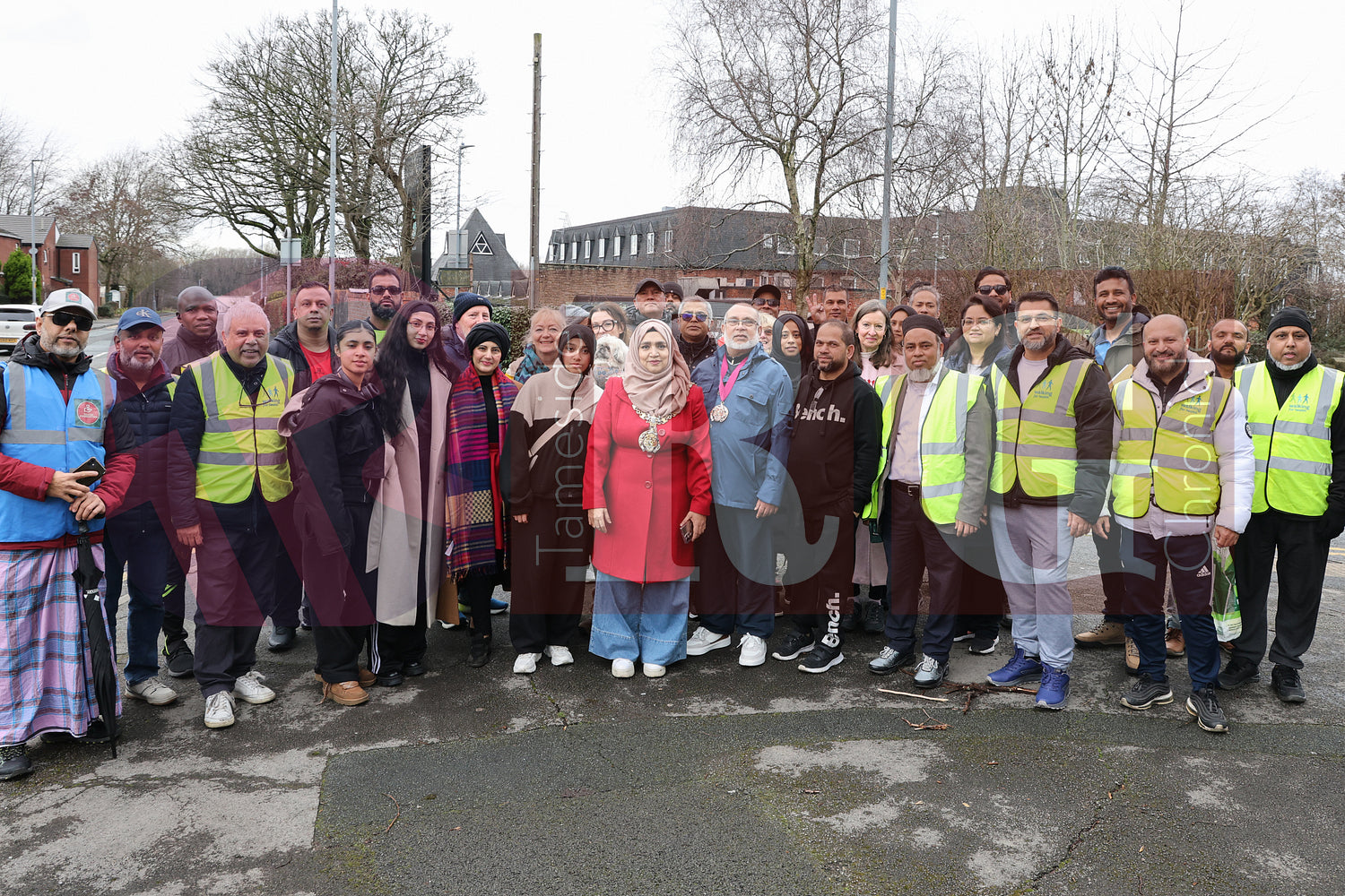 WALK WITH THE MAYOR HYDE TO DUKINFIELD (42).JPG