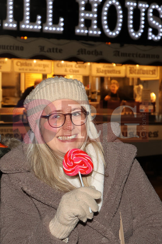 DUKINFIELD LIGHTS SWITCH ON (74).JPG