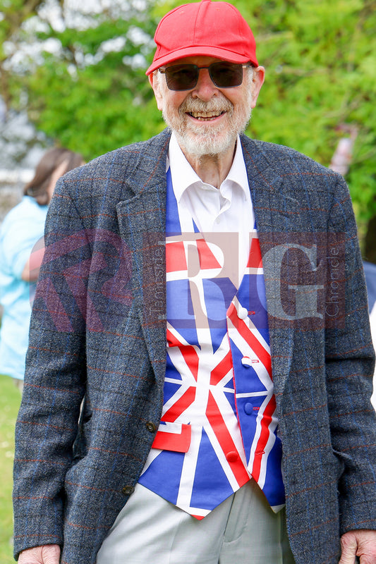 VE DAY THE COMMUNITY GARDEN DUKINFIELD (1).JPG