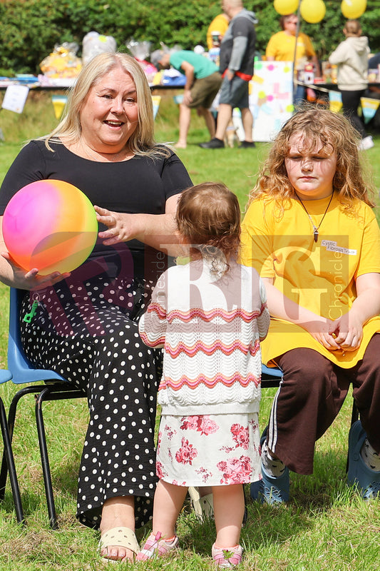 BIG FAIR CYSTIC FIBROSIS GLOSSOP (20).JPG